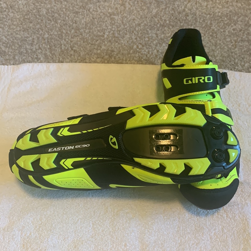 Giro Code Mountain Bike Shoes. Size: 45.5. New. Cleats never mounted. - Picture 5 of 8